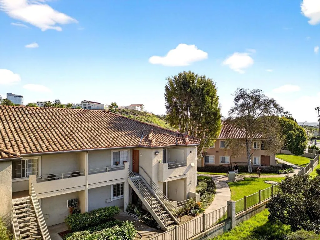 715 Paso De Luz Unit 108, Chula Vista, California 91911 home-pic-43