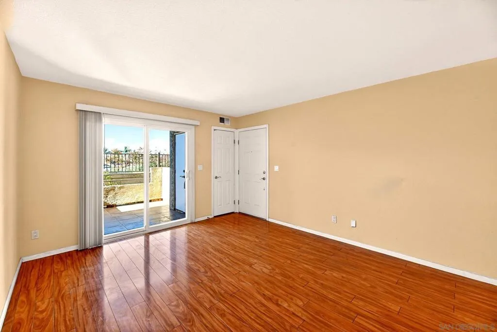 715 Paso De Luz Unit 108, Chula Vista, California 91911 home-pic-9