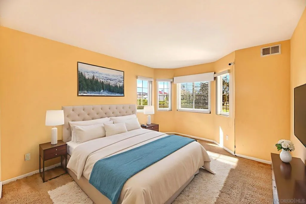 715 Paso De Luz Unit 108, Chula Vista, California 91911 home-pic-25