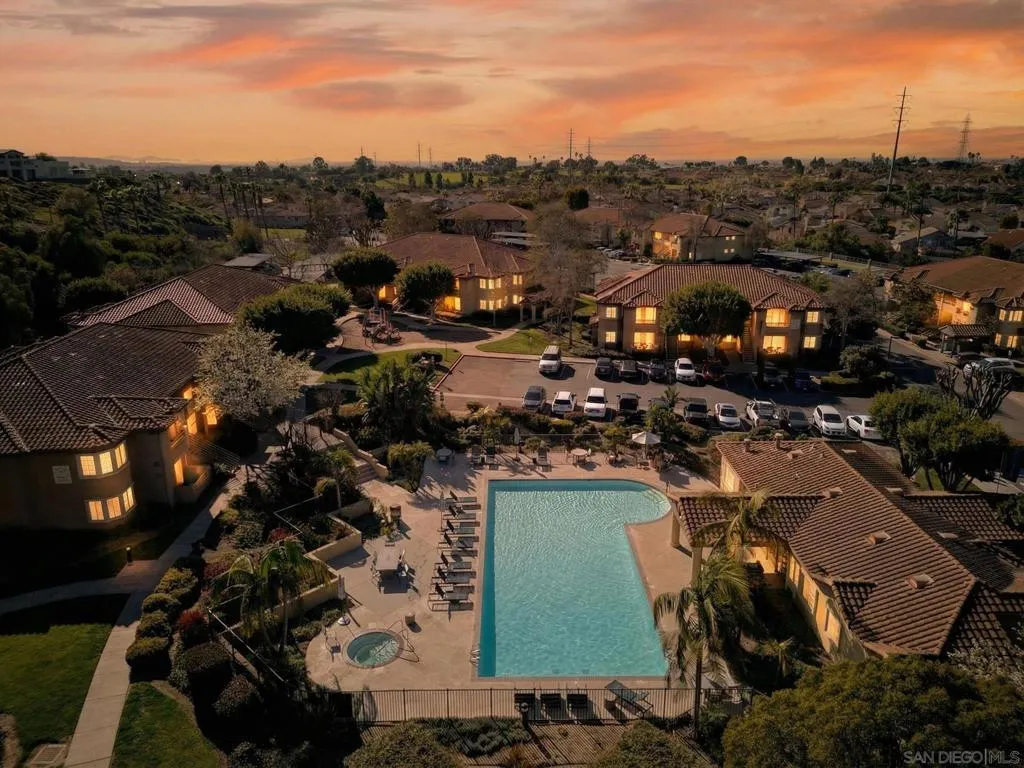 715 Paso De Luz Unit 108, Chula Vista, California 91911 home-pic-40