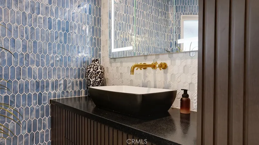 213 Marguerite, Corona Del Mar, California 92625