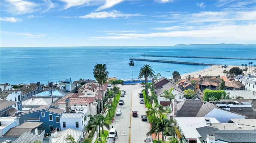 213 Marguerite, Corona Del Mar, California 92625