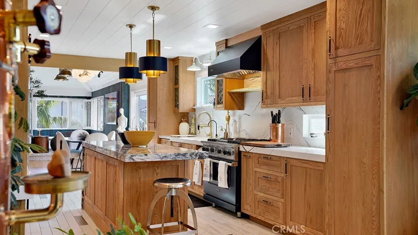 213 Marguerite, Corona Del Mar, California 92625