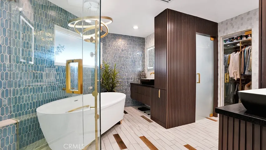 213 Marguerite, Corona Del Mar, California 92625