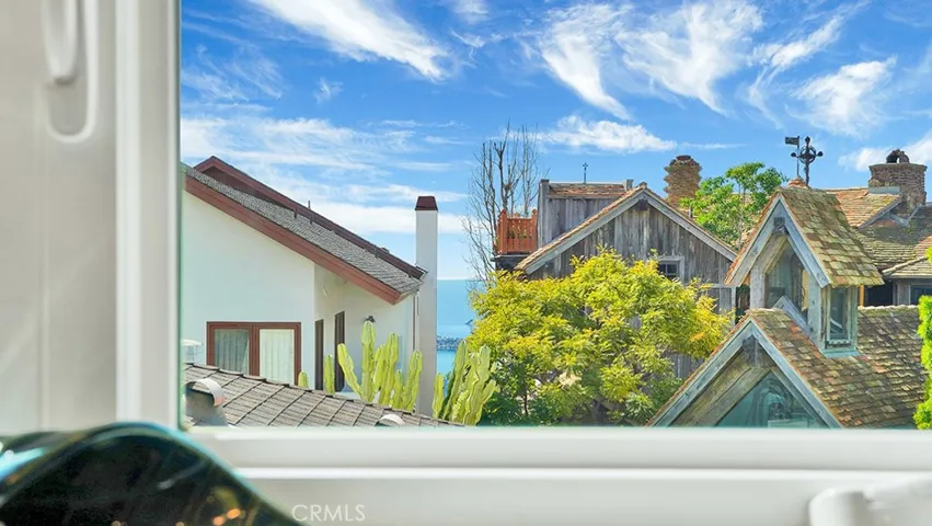 213 Marguerite, Corona Del Mar, California 92625