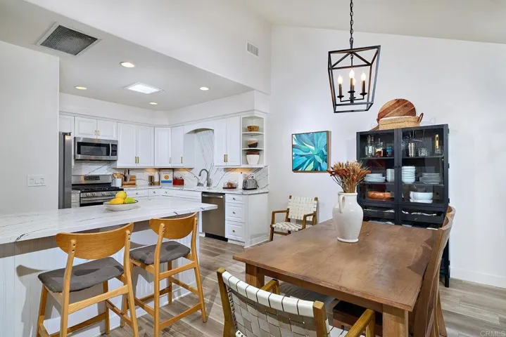 Center island with bar seating