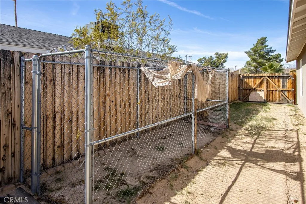 6185 Chia, Twentynine Palms, California 92277 home-pic-25