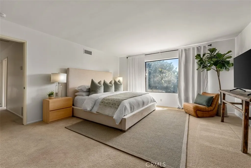 1208 Somerset, Newport Beach, California 92660 home-pic-13