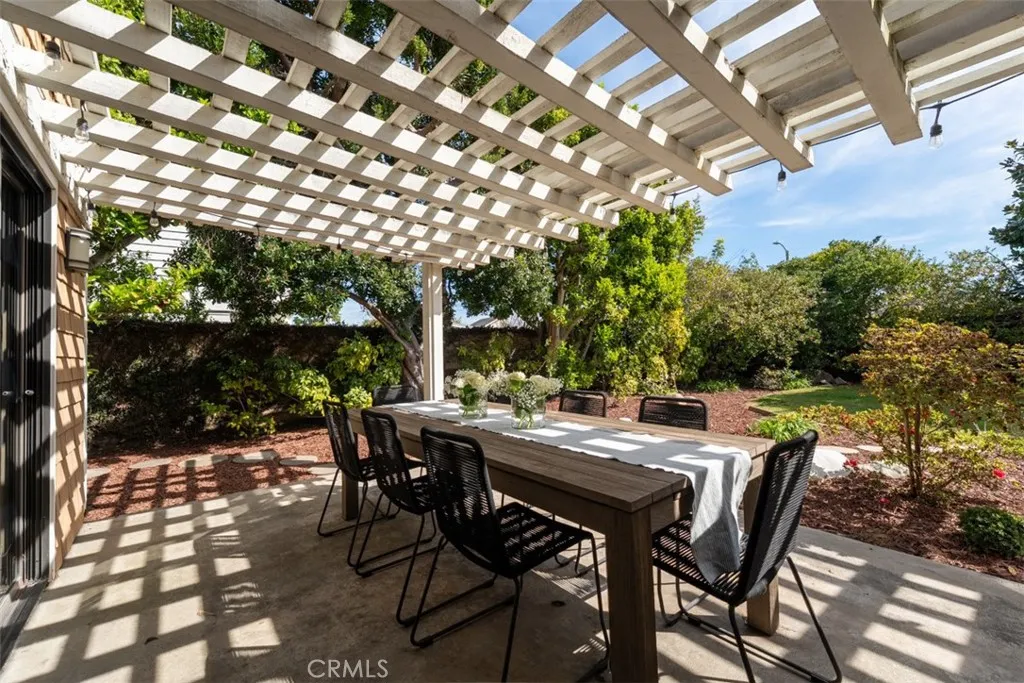 1208 Somerset, Newport Beach, California 92660 home-pic-28