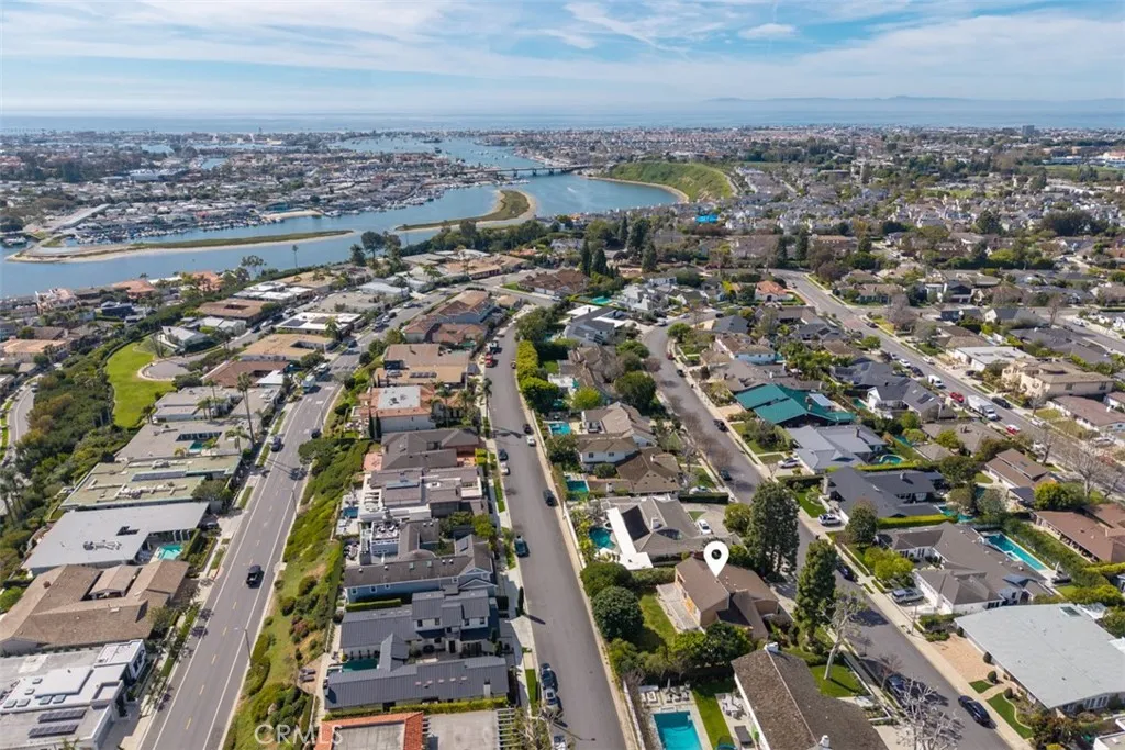 1208 Somerset, Newport Beach, California 92660 home-pic-35