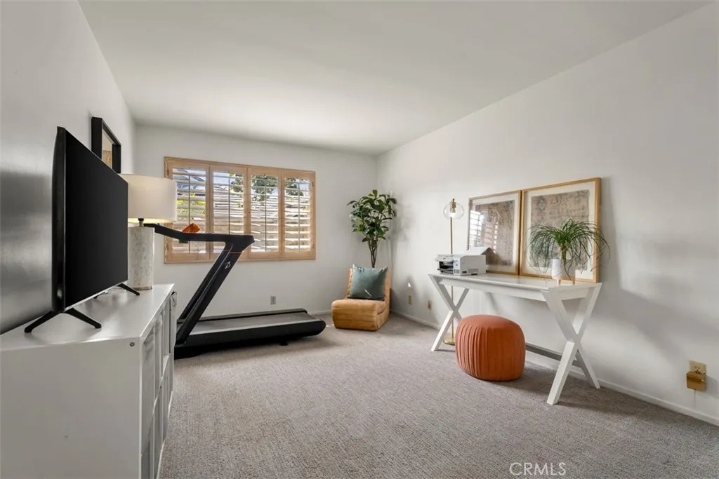 1208 Somerset, Newport Beach, California 92660 home-pic-17