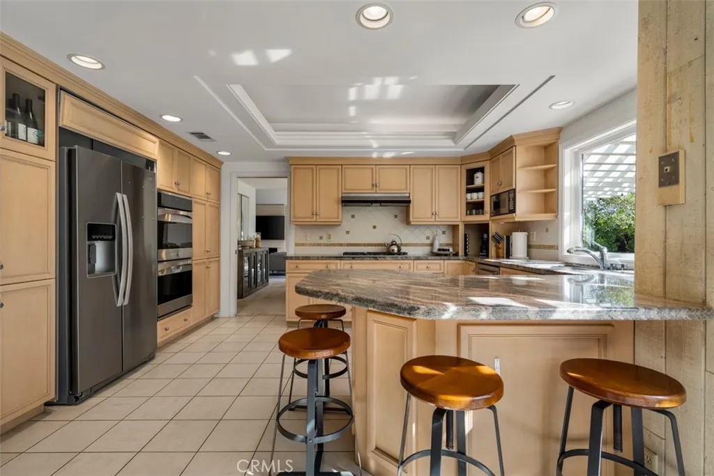 1208 Somerset, Newport Beach, California 92660 home-pic-9