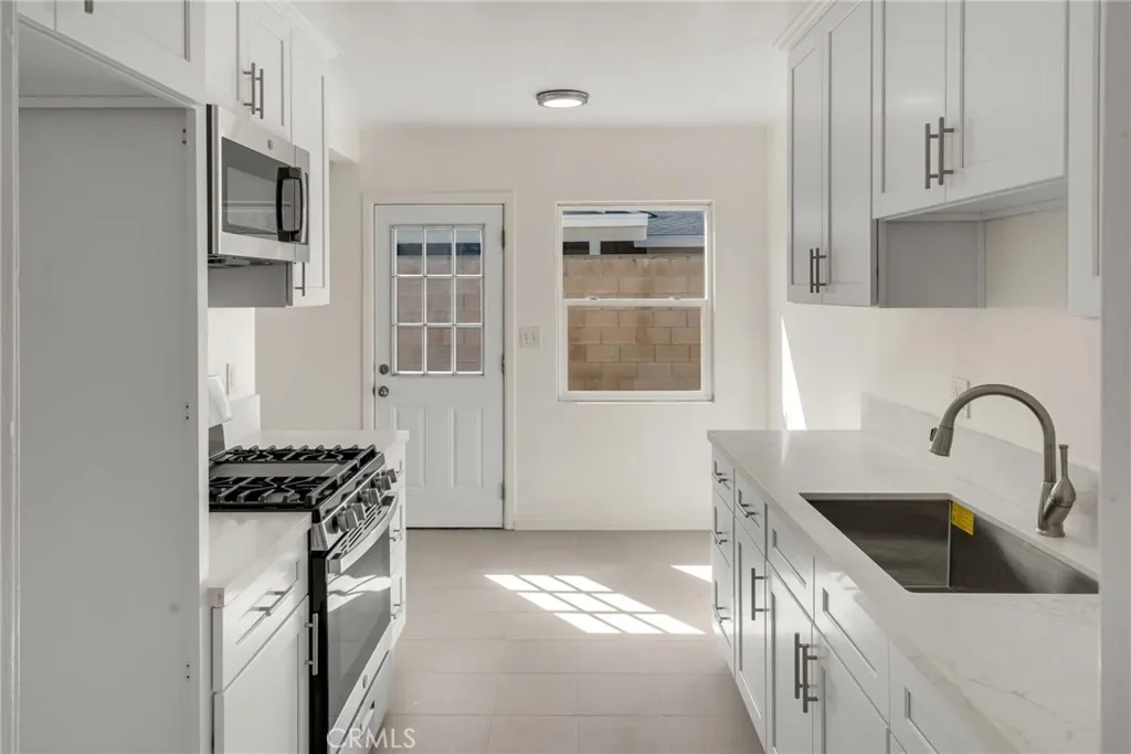 10202 Mina Avenue, Whittier, California 90605 home-pic-15