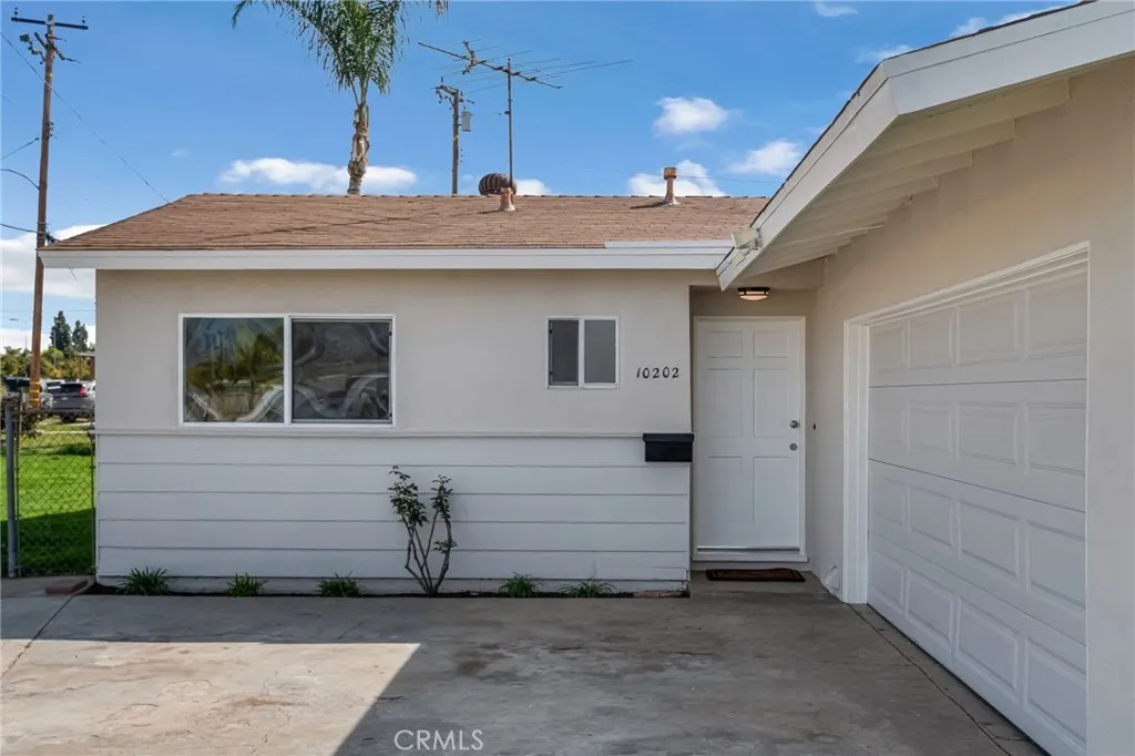 10202 Mina Avenue, Whittier, California 90605 home-pic-2