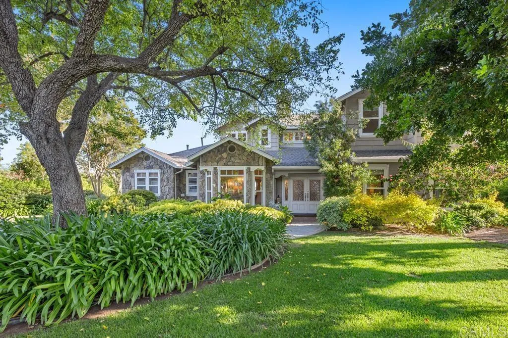 3192 Los Alisos Drive, Fallbrook, California 92028 home-pic-1