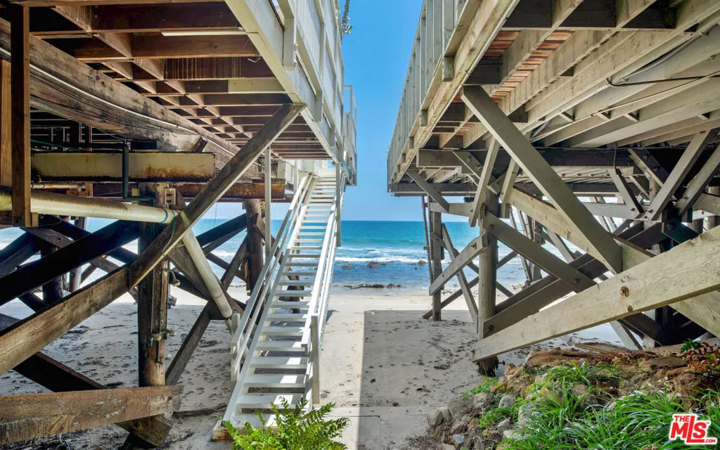 24216 Malibu Road, Malibu, California 90265 home-pic-17