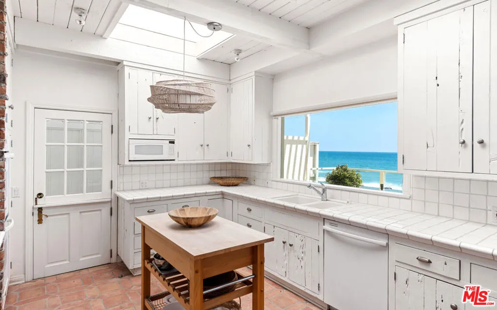 24216 Malibu Road, Malibu, California 90265 home-pic-28