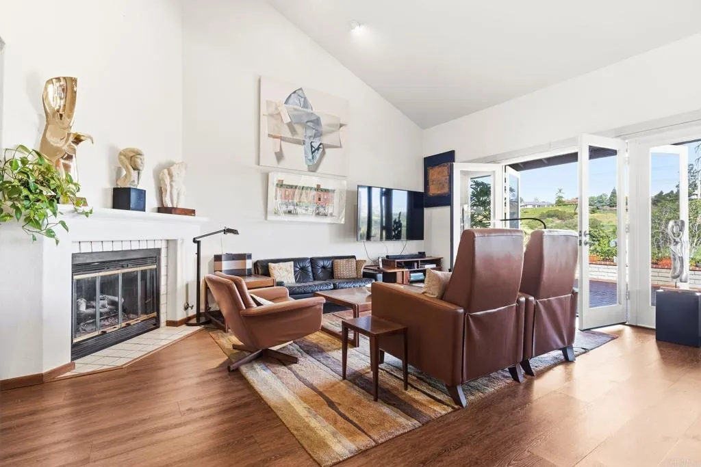 14911 Caminito Ladera, Del Mar, California 92014 home-pic-11