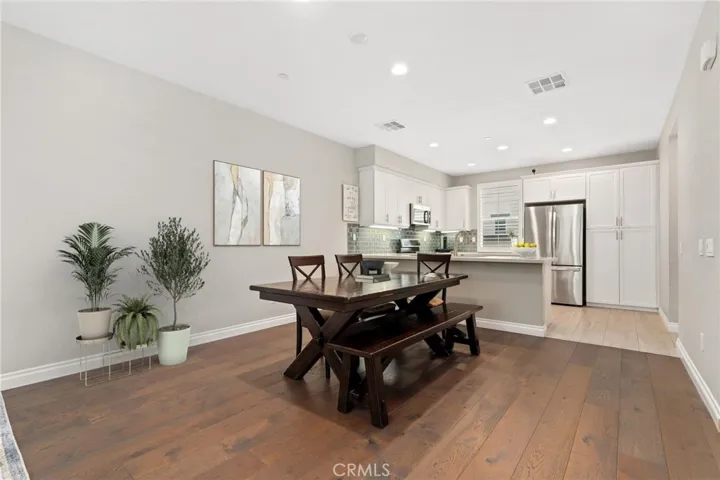 649 W Foothill Boulevard 2, Glendora, California 91741