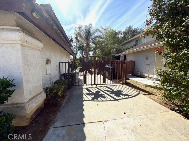 25455 Knollwood Drive, Murrieta, California 92563 home-pic-5