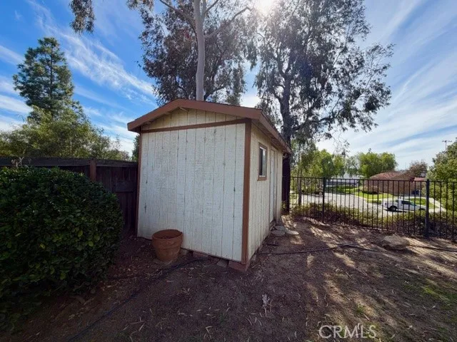 25455 Knollwood Drive, Murrieta, California 92563 home-pic-36