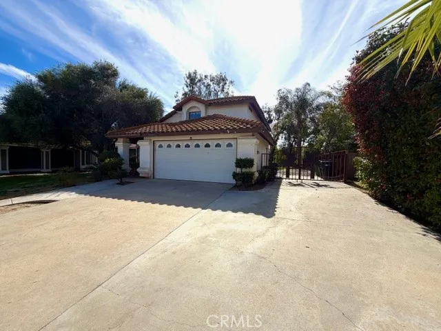 25455 Knollwood Drive, Murrieta, California 92563 home-pic-3
