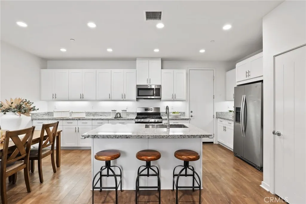36 Savannah, Lake Forest, California 92630 home-pic-8