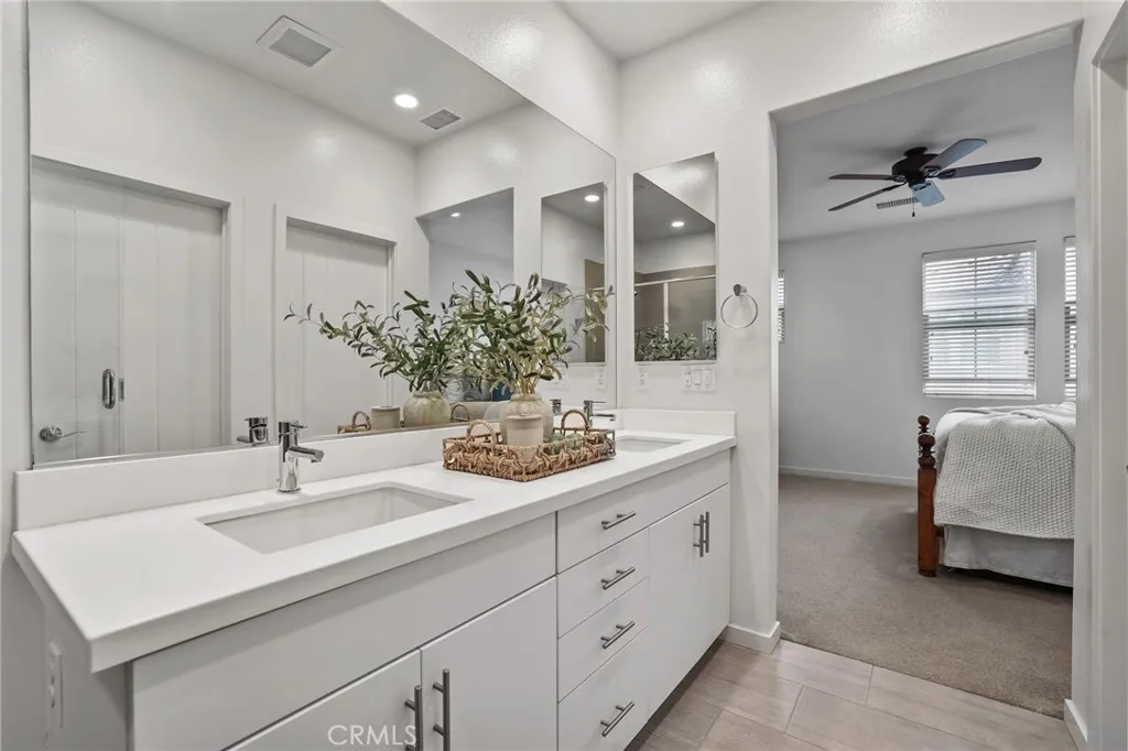 36 Savannah, Lake Forest, California 92630 home-pic-18