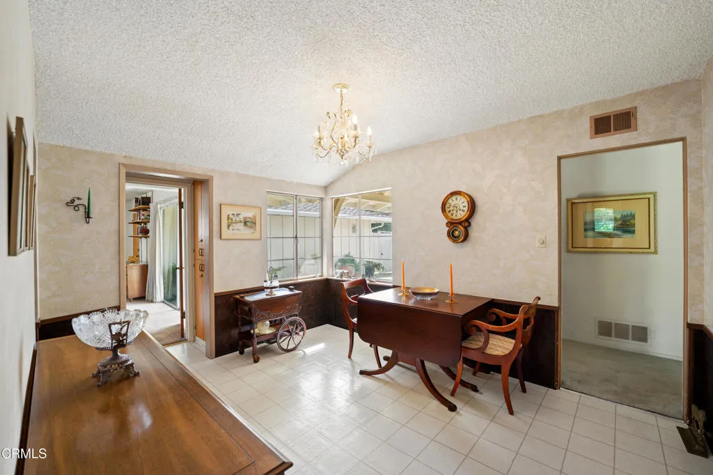 194 Dean Court, Ventura, California 93003 home-pic-13
