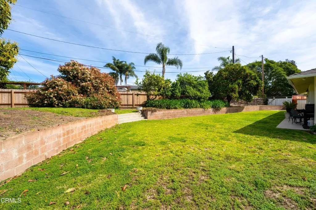 194 Dean Court, Ventura, California 93003 home-pic-27