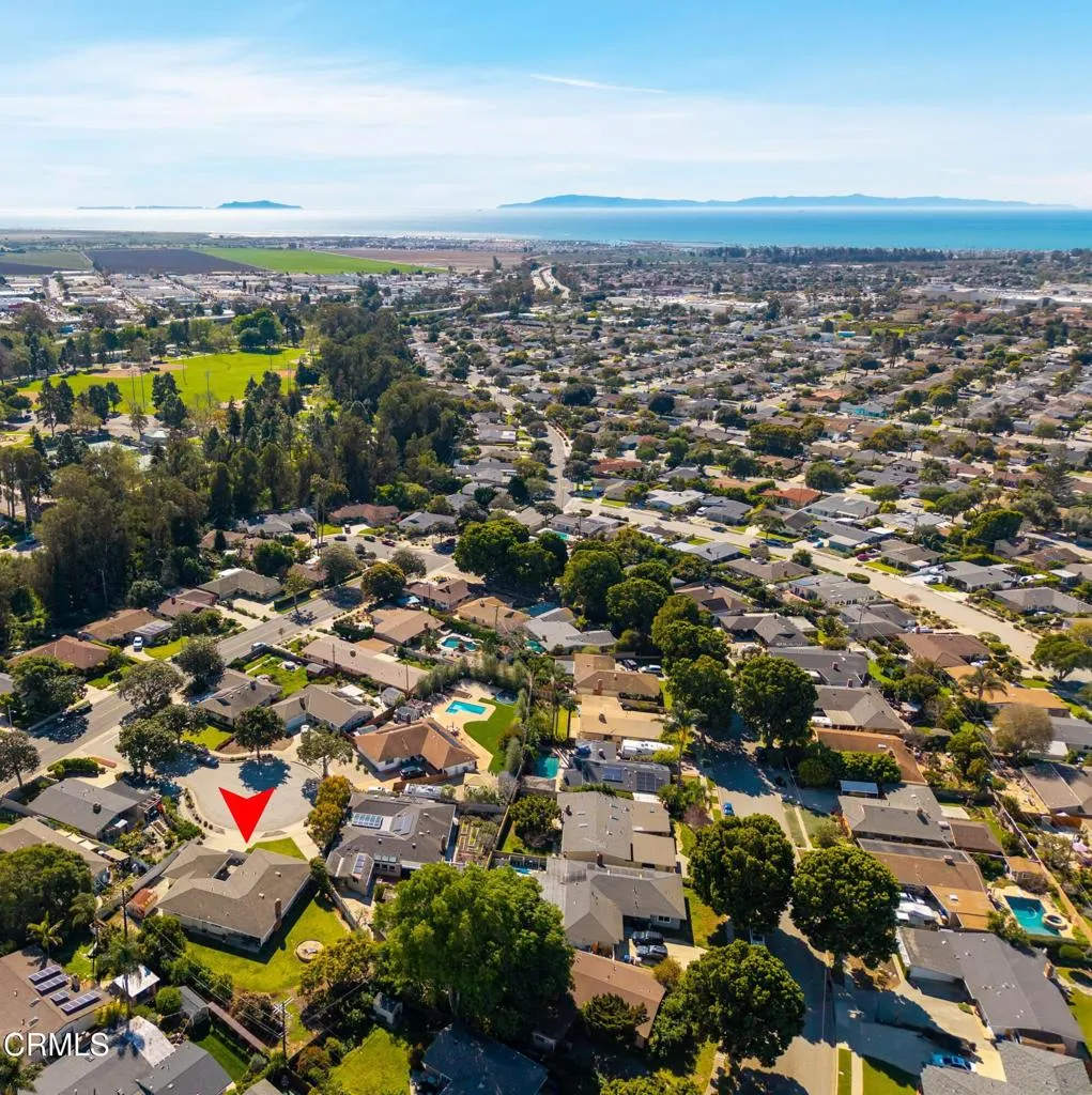 194 Dean Court, Ventura, California 93003 home-pic-39