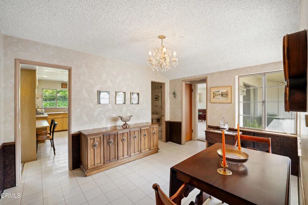 194 Dean Court, Ventura, California 93003 home-pic-14