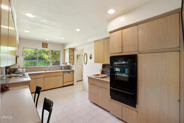 194 Dean Ct MLS-23
