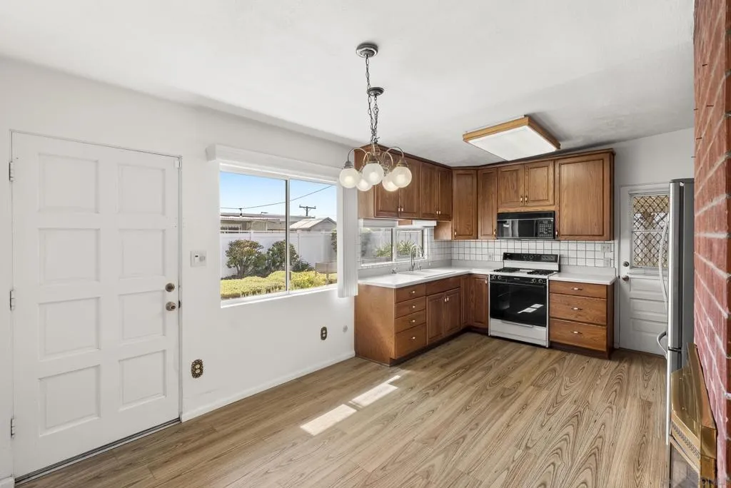 1054 Cuyamaca Ave, Chula Vista, California 91911 home-pic-6