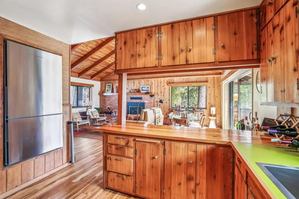 25284 Lakeview Drive, Idyllwild, California 92549 home-pic-20