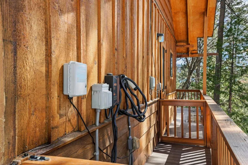 25284 Lakeview Drive, Idyllwild, California 92549 home-pic-46