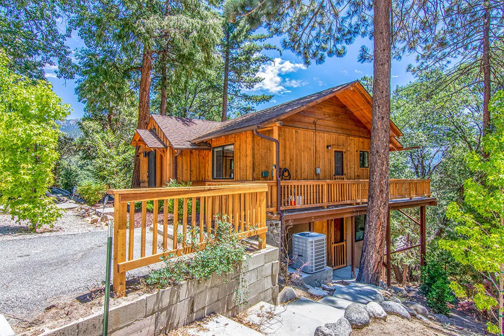 25284 Lakeview Drive, Idyllwild, California 92549 home-pic-52