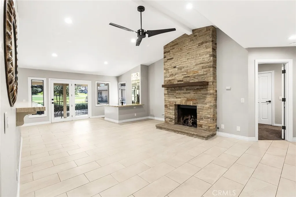 38260 Oaktree, Murrieta, California 92562 home-pic-7