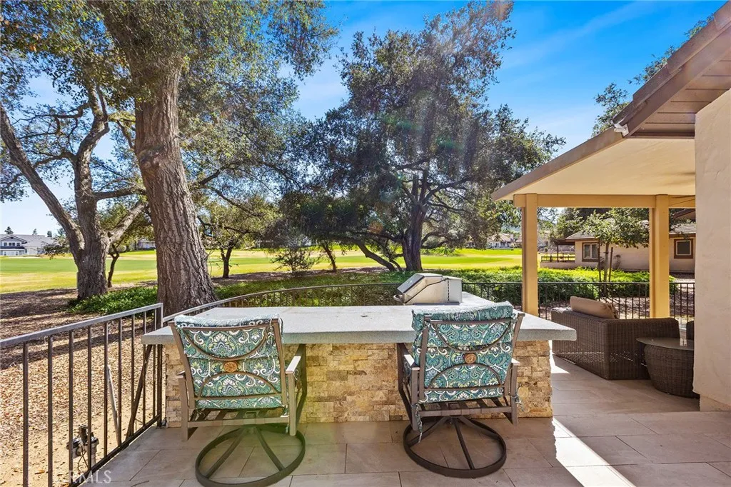 38260 Oaktree, Murrieta, California 92562 home-pic-42