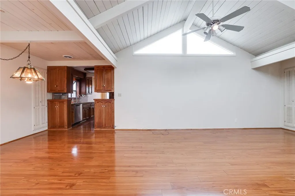 327 Walnut, Newport Beach, California 92663 home-pic-3