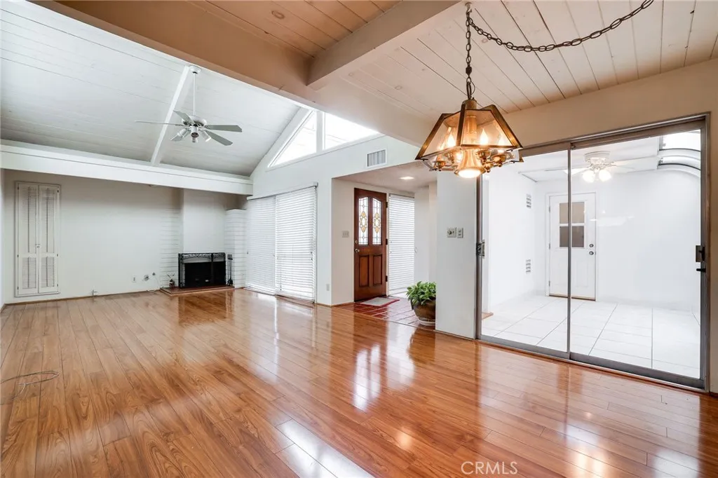 327 Walnut, Newport Beach, California 92663 home-pic-5