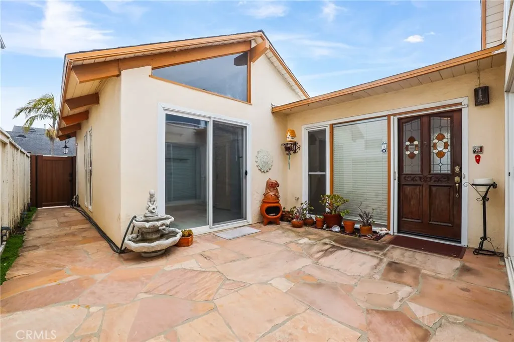327 Walnut, Newport Beach, California 92663 home-pic-2