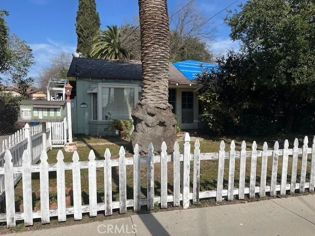 13021 Magnolia, Sherman Oaks, California 91423 home-pic-1