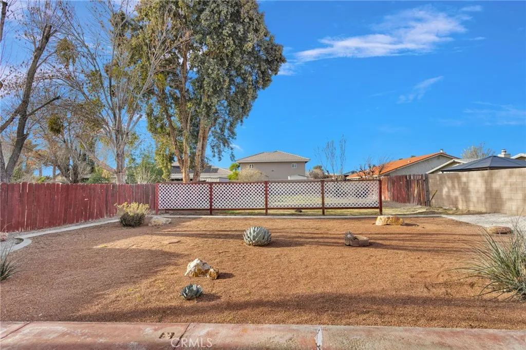 12760 Pinehurst, Victorville, California 92395 home-pic-33