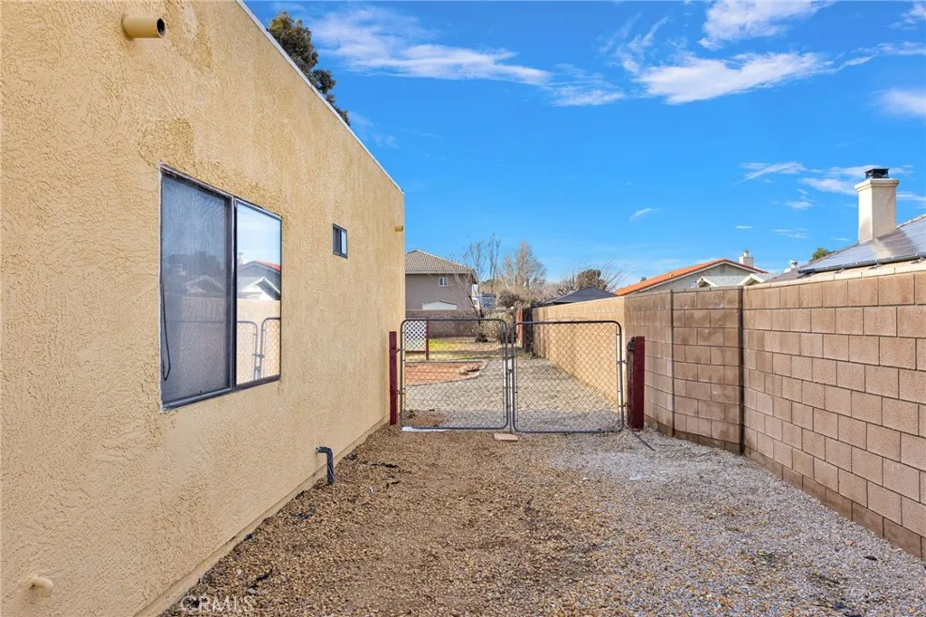 12760 Pinehurst, Victorville, California 92395 home-pic-37