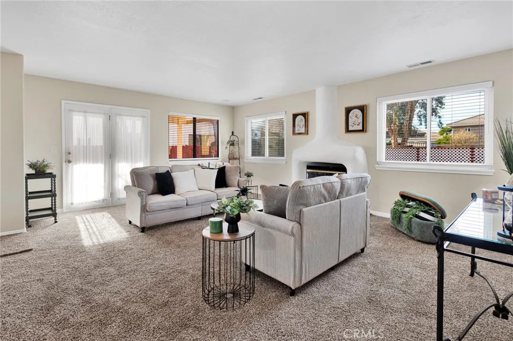 12760 Pinehurst, Victorville, California 92395 home-pic-9