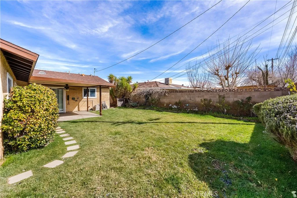 1156 W Avenue J10, Lancaster, California 93534 home-pic-38
