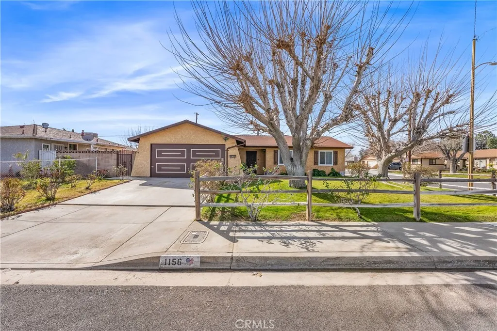 1156 W Avenue J10, Lancaster, California 93534 home-pic-2