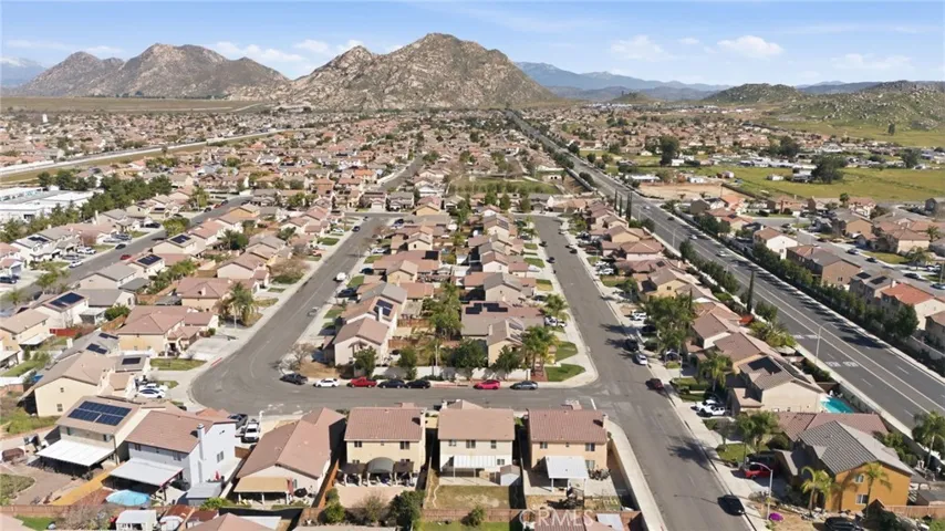 3236 Mariposa Way, Perris, California 92571