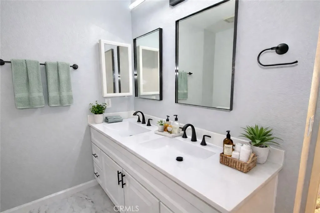 78 Brownfield, Pomona, California 91766 home-pic-4